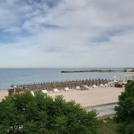 Nich Mangalia